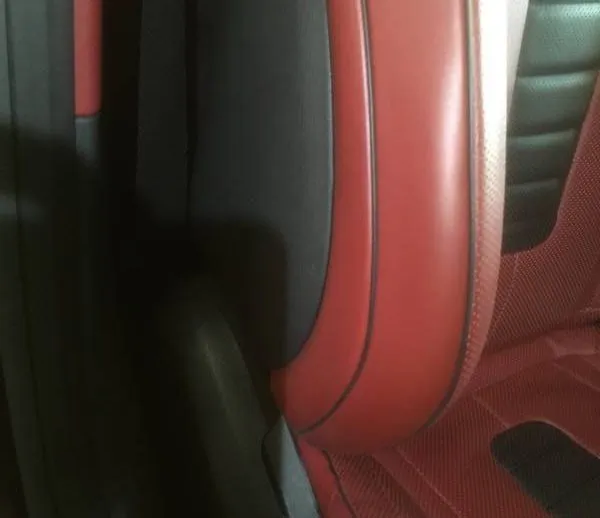 ベンツ CLS450 | シートサイドサポート擦れ補修 | 愛知県豊川市